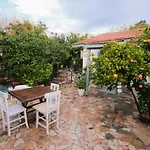 Herakles Bed & Breakfast *