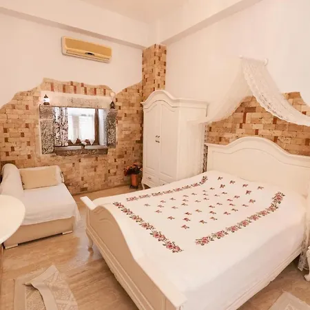 Oda ve Kahvaltı Herakles Butik *