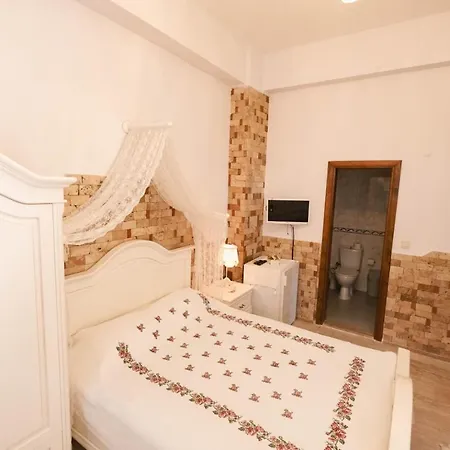 Herakles Butik Oda ve Kahvaltı *