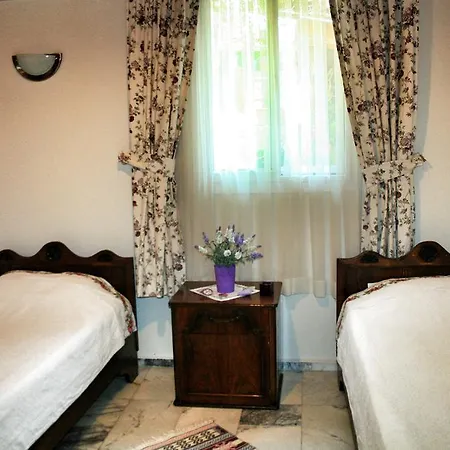 Bed & Breakfast Herakles