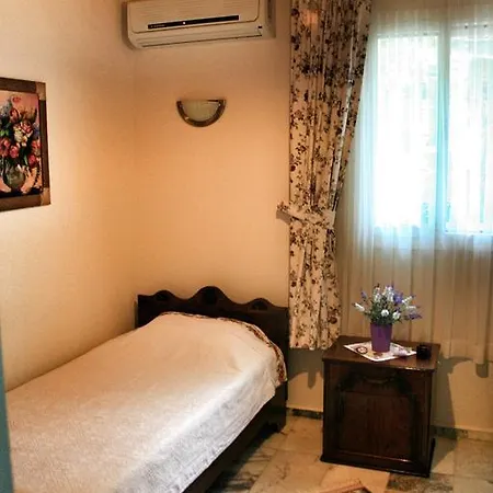 Herakles Butik Çeşme