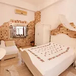 Bed & Breakfast Herakles *