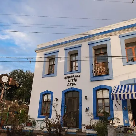 לינה וארוחת בוקר Herakles