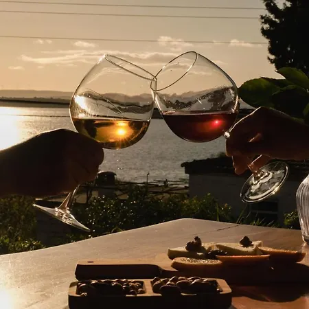 Herakles Bed & Breakfast Cesme