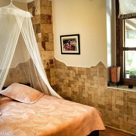 Herakles Bed & Breakfast